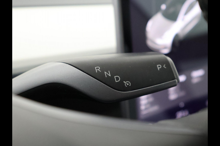 Tesla Model 3 LONGRANGE AWD 1e EIG ACCU SOD 92% ! GARANTIE 2031* RANGE TOT 592 KM WLTP !!!   BIJNA 2021 .TREKHAAK . PANORAMA DAK . VOOR & ACHTERSTOELEN VERWARMD . KEYLESS