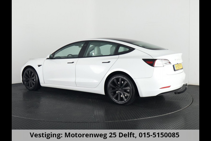 Tesla Model 3 LONGRANGE AWD 1e EIG ACCU SOD 92% ! GARANTIE 2031* RANGE TOT 592 KM WLTP !!!   BIJNA 2021 .TREKHAAK . PANORAMA DAK . VOOR & ACHTERSTOELEN VERWARMD . KEYLESS