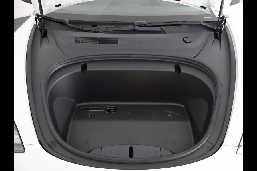 Tesla Model 3 RWD 60KWH 1e EIG SOD ACCU 89% GARANTIE 2031 BI-TONE BODY. DODEHOEK CAMERA . PARKEERSENSOREN V+A . STOELVERWARMING . PANORAMADAK . APPLE CARPLAY & ANDROID AUTO