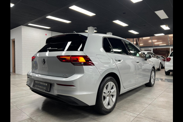 Volkswagen Golf 1.5 eTSI Lane Assist|Camera| Carplay|Cruise|