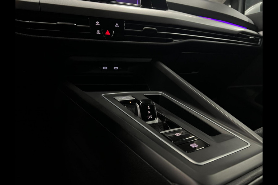 Volkswagen Golf 1.5 eTSI Lane Assist|Camera| Carplay|Cruise|