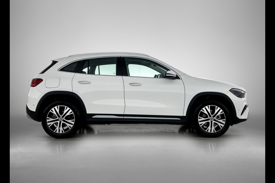 Mercedes-Benz GLA 250 e Plug-In Hybride Trekhaak | Ledkoplampen | Sfeerverlichting | Stuur en Stoelverwarming | Keyless-Go. Inclusief 24 maanden Mercedes-Benz Certified garantie voor Europa.