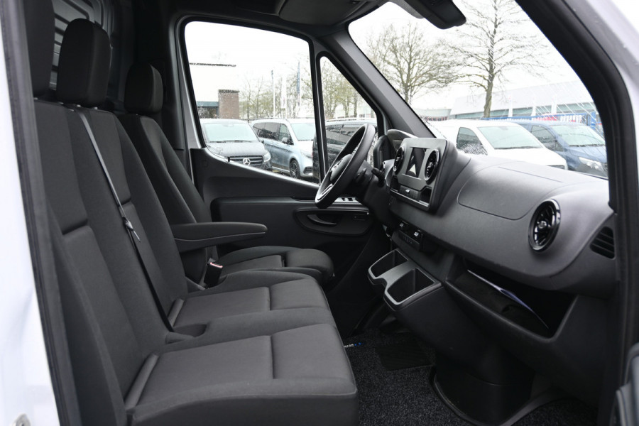 Mercedes-Benz Sprinter 317 CDI L2H2 360 Graden camera, Navigatie, Apple Carplay/Android Auto