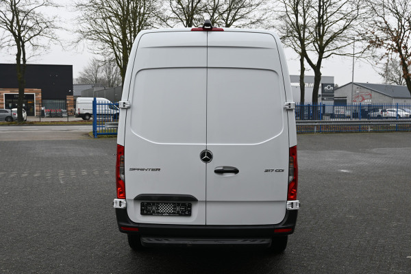 Mercedes-Benz Sprinter 317 CDI L2H2 360 Graden camera, Navigatie, Apple Carplay/Android Auto