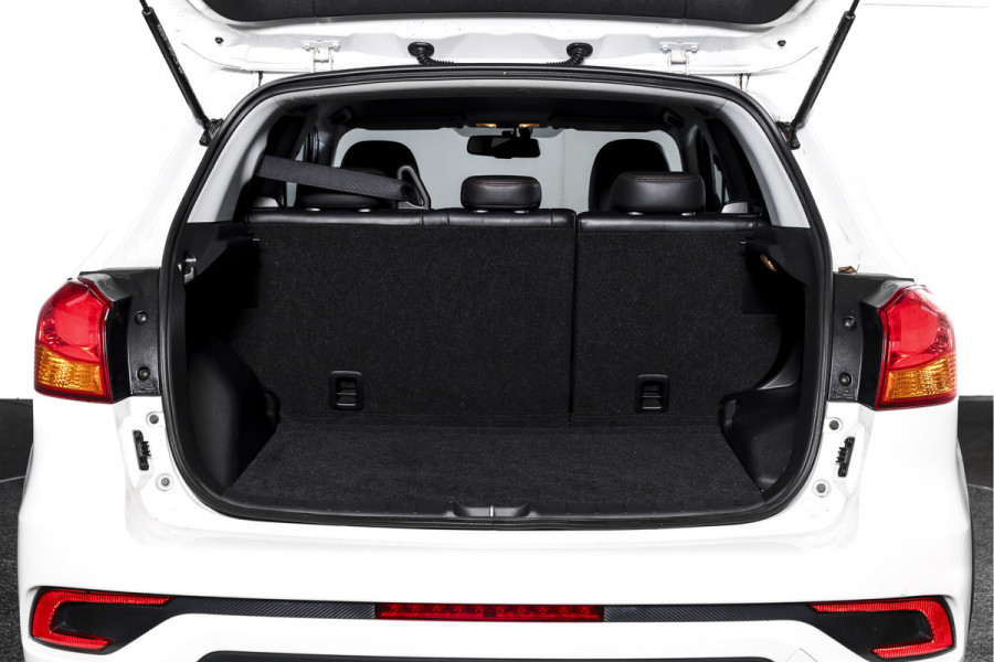 Mitsubishi ASX 1.6 Cleartec 117 PK Connect Pro+ Orig. NL | Trekhaak | Cruise | PDC | Camera | App. Connect | ECC | DAB | LM 18" |