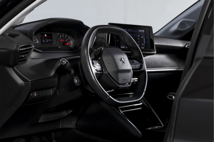 Peugeot 208 1.2 PureTech 100 PK Allure | Cruise | Stoelverw. | PDC | Camera | App. Connect | ECC | DAB | LM 16" |