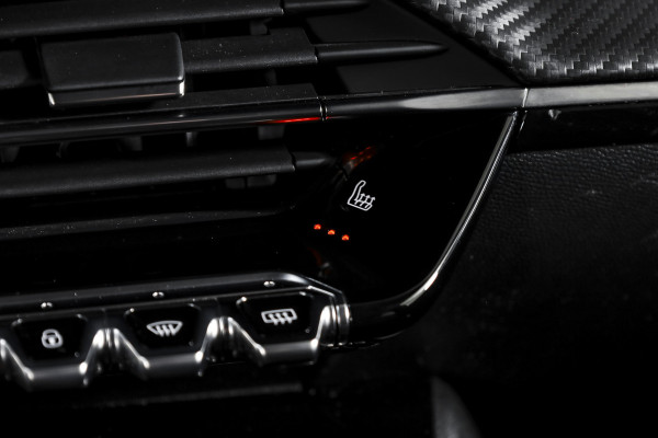 Peugeot 208 1.2 PureTech 100 PK Allure | Cruise | Stoelverw. | PDC | Camera | App. Connect | ECC | DAB | LM 16" |