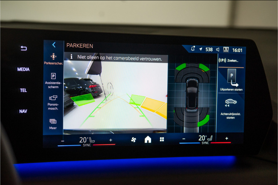 BMW 1-serie 120 Sport Premium 157PK | Facelift | Laser | Carplay | Comfort | Fabrieksgarantie