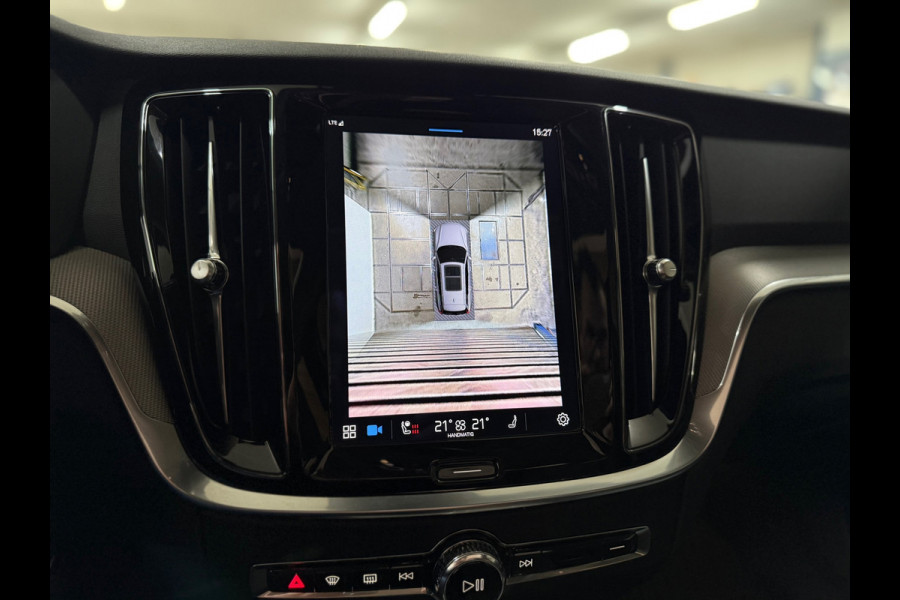 Volvo V60 2.0 B4 Plus Bright | Pano | Standkachel | Trekhaak | Licht-pakket | Harman Kardon | Parkeerassist-pakket | Winter-pakket
