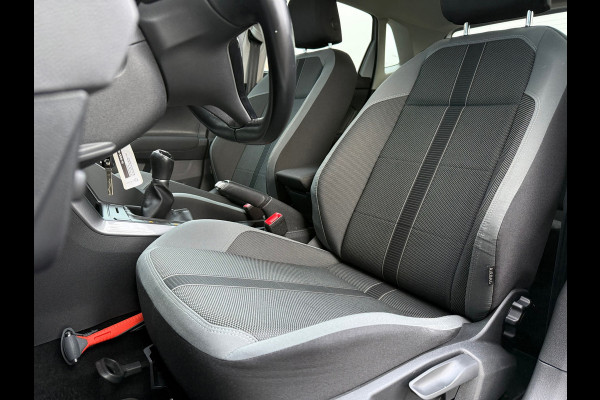 Volkswagen Polo 1.0 TSI Highline - Virt. Cockpit - Navi - Climate - Parkeerhulp v+a - Org.NL