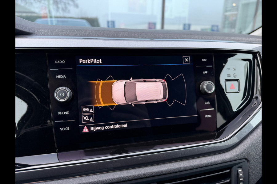 Volkswagen Polo 1.0 TSI Highline - Virt. Cockpit - Navi - Climate - Parkeerhulp v+a - Org.NL