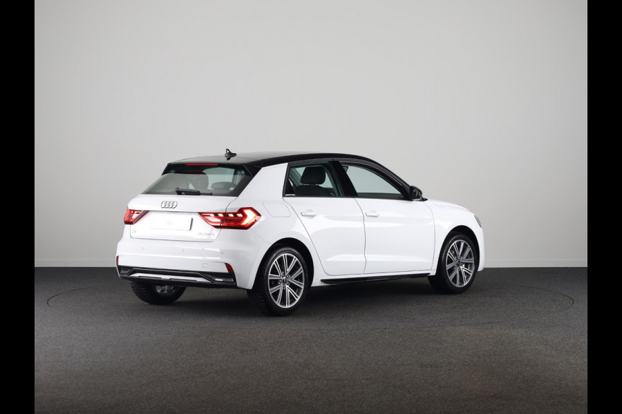 Audi A1 Sportback Advanced edition 25 TFSI 95 pk | Ambient verlichting | Stuur afgevlakt | Buitenspiegels inklapbaar | Zwart dak |