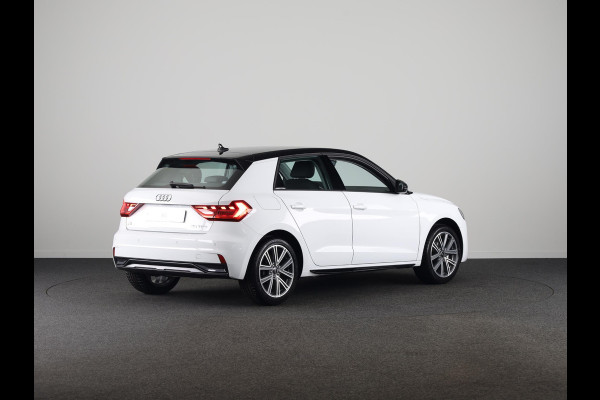 Audi A1 Sportback Advanced edition 25 TFSI 95 pk | Ambient verlichting | Stuur afgevlakt | Buitenspiegels inklapbaar | Zwart dak |