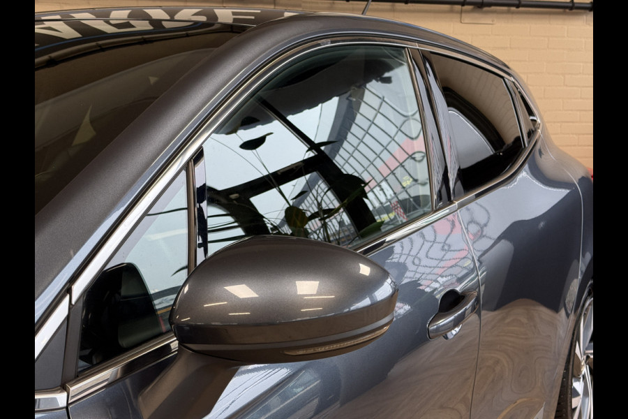 Renault Clio 1.3 TCe 130pk R.S. Line | Groot Navi | Camera | 17" | Led | Carplay | Cruise | PDC  V+A | 100% Onderhouden!