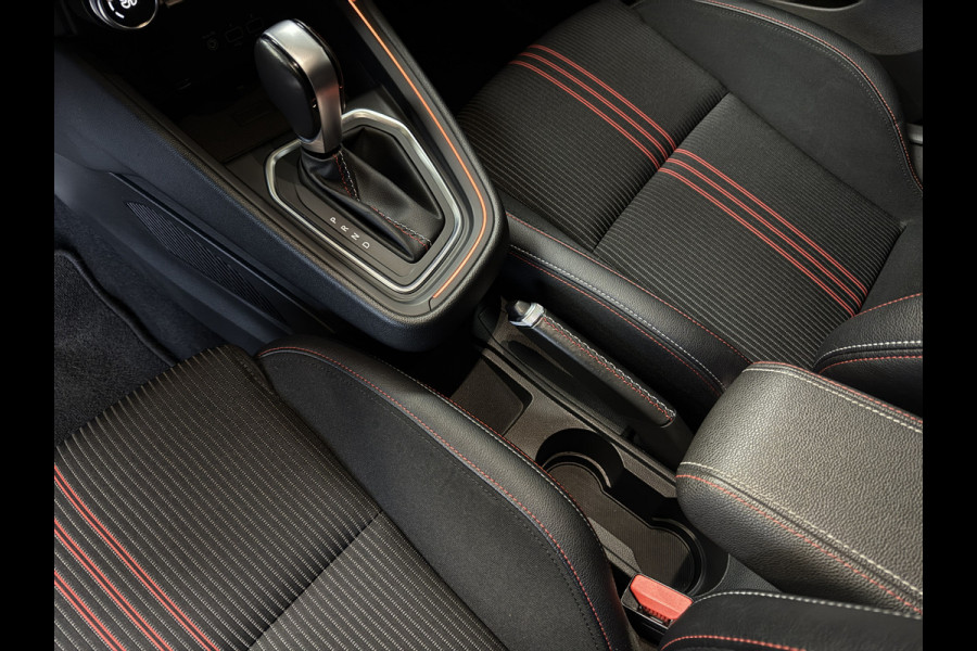 Renault Clio 1.3 TCe 130pk R.S. Line | Groot Navi | Camera | 17" | Led | Carplay | Cruise | PDC  V+A | 100% Onderhouden!