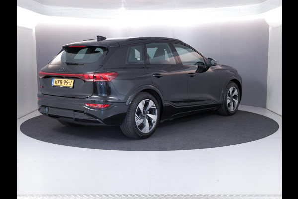 Audi Q6 S Edition e-tron perf 225kW/306pk 100Kwh Hatchback Audi Q6 e-tron S edition performance 100 kWh Omgevingscamera's, adaptive cruise control, ledkoplampen plus, stoelverwarming voor en achter, comfortpakket