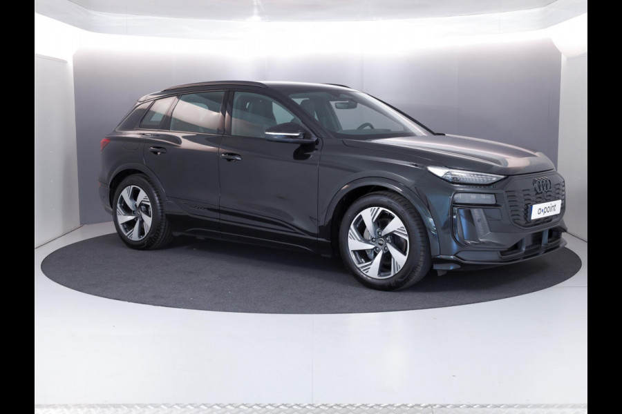 Audi Q6 S Edition e-tron perf 225kW/306pk 100Kwh Hatchback Audi Q6 e-tron S edition performance 100 kWh Omgevingscamera's, adaptive cruise control, ledkoplampen plus, stoelverwarming voor en achter, comfortpakket
