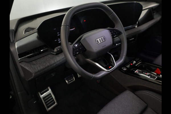 Audi Q6 S Edition e-tron perf 225kW/306pk 100Kwh Hatchback Audi Q6 e-tron S edition performance 100 kWh Omgevingscamera's, adaptive cruise control, ledkoplampen plus, stoelverwarming voor en achter, comfortpakket