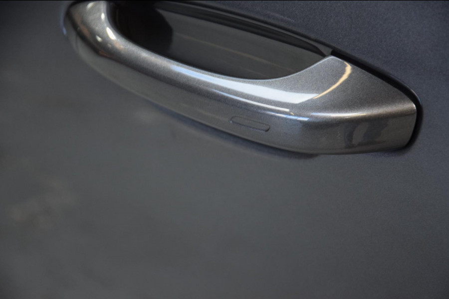 Porsche Cayenne 3.0 E-Hybrid *Nw.Model*Navi|Panoramadak|ACC|Rear Entertainment|Soft-Close|2e Eig.|