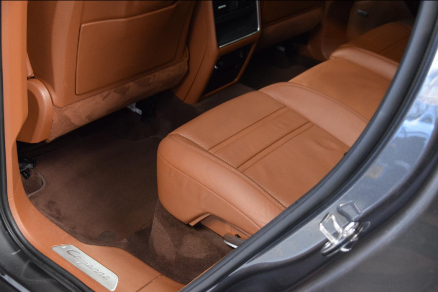 Porsche Cayenne 3.0 E-Hybrid *Nw.Model*Navi|Panoramadak|ACC|Rear Entertainment|Soft-Close|2e Eig.|