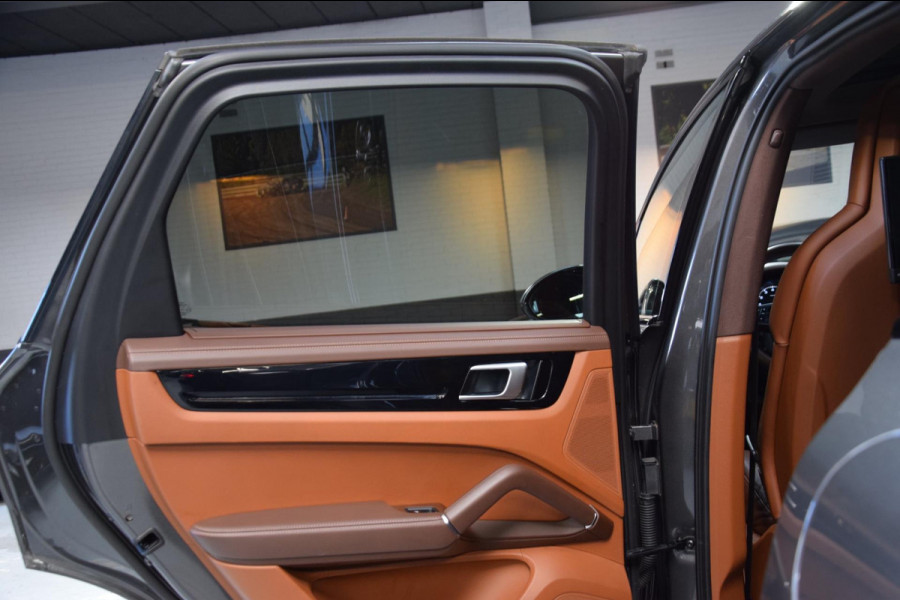 Porsche Cayenne 3.0 E-Hybrid *Nw.Model*Navi|Panoramadak|ACC|Rear Entertainment|Soft-Close|2e Eig.|