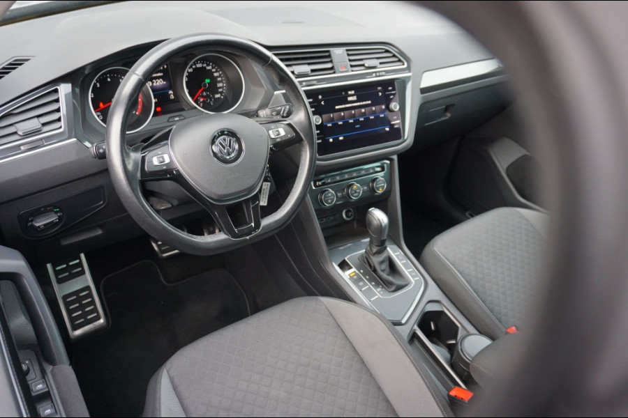 Volkswagen Tiguan 150PK Comfortline AUTOMAAT | TREKHAAK | ALL-SEASON