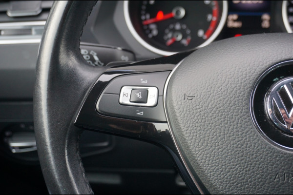 Volkswagen Tiguan 150PK Comfortline AUTOMAAT | TREKHAAK | ALL-SEASON