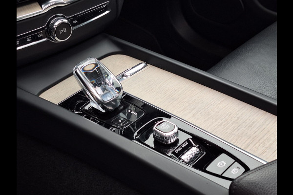 Volvo XC60 2.0 Recharge T6 AWD Inscription | Pano | Leder | Adaptive CC | Blindspot | Memory Seat |