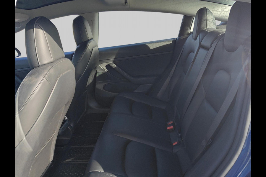 Tesla Model 3 Standard RWD Plus 60 kWh | Dodehoek detector | Panoramadak | Voorstoelen verwarmd | SOH 91%
