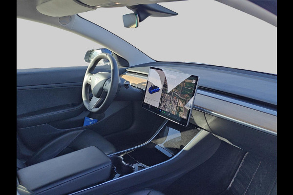 Tesla Model 3 Standard RWD Plus 60 kWh | Dodehoek detector | Panoramadak | Voorstoelen verwarmd | SOH 91%