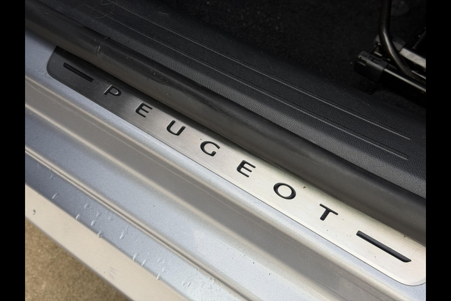 Peugeot 208 1.2 PureTech GT 1e Eigenaar|Navi|Carplay|Camera|Cruise|Clima|Digi Cockpit|APK tot 03-2027