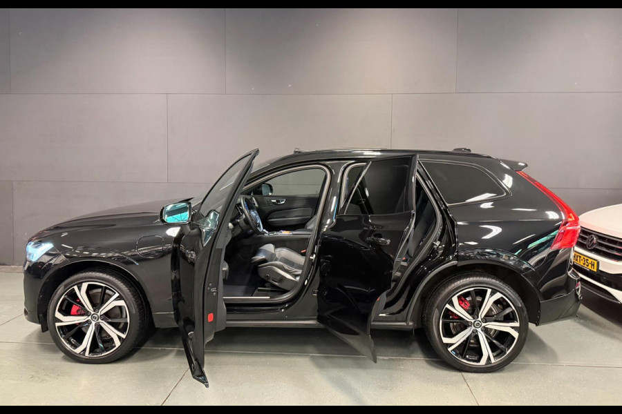 Volvo XC60 2.0 T8 R-DESIGN AWD 455PK SOH-TEST Black Edition PANO/H-KARDON/DAB/CARPLAY/LEDER/M-STOELEN///