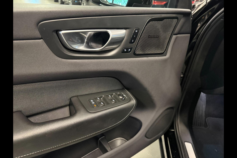 Volvo XC60 2.0 T8 R-DESIGN AWD 455PK SOH-TEST Black Edition PANO/H-KARDON/DAB/CARPLAY/LEDER/M-STOELEN///