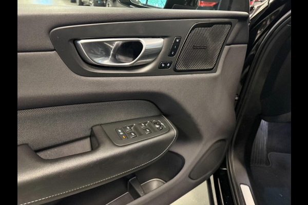Volvo XC60 2.0 T8 R-DESIGN AWD 455PK SOH-TEST Black Edition PANO/H-KARDON/DAB/CARPLAY/LEDER/M-STOELEN///