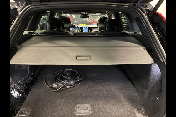 Volvo XC60 2.0 T8 R-DESIGN AWD 455PK SOH-TEST Black Edition PANO/H-KARDON/DAB/CARPLAY/LEDER/M-STOELEN///
