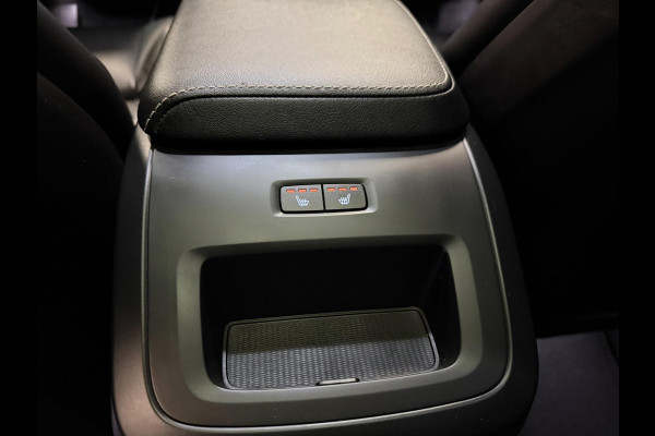 Volvo XC60 2.0 T8 R-DESIGN AWD 455PK SOH-TEST Black Edition PANO/H-KARDON/DAB/CARPLAY/LEDER/M-STOELEN///