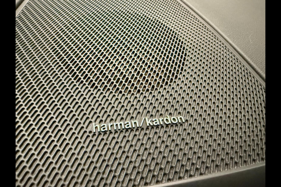 Volvo XC60 2.0 T8 R-DESIGN AWD 455PK SOH-TEST Black Edition PANO/H-KARDON/DAB/CARPLAY/LEDER/M-STOELEN///