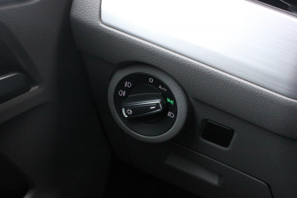 Volkswagen Transporter 2.0 TDI L2H1 BULLI DUBBEL CABINE 150PK 2020 JB- EDIITON / ACTIVE DISPLAY / VERLAGINGSVEREN / APPLE CARPLAY