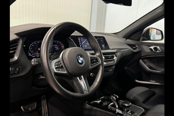 BMW 1-serie 120i | PANO | M-SPORT | CAMERA | LED | SHADOW LINE