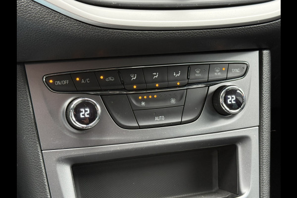 Opel Astra BWJ 2020 | 1.2T 131PK Edition | TREKHAAK | AGR  | CLIMA | PDC 2X | CARPLAY | NAVI | LMV | PRIVACY GLASS