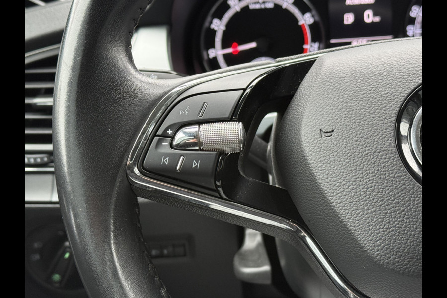 Škoda Fabia Combi BWJ 2021 | 1.0 TSI 96PK Active | AIRCO | CAMERA A | CARPLAY | CRUISE | PDC | LMV | MULTI FUNC STUUR | MISTLAMPEN