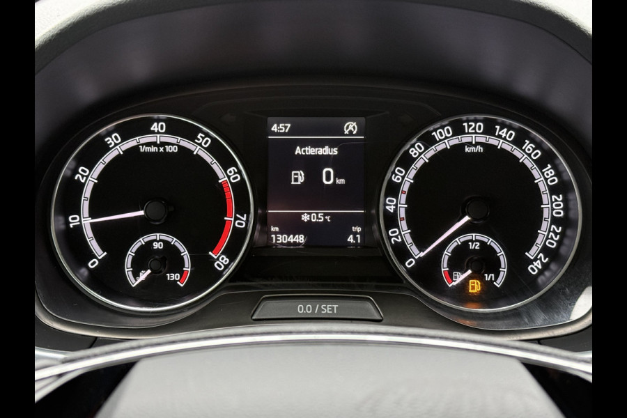 Škoda Fabia Combi BWJ 2021 | 1.0 TSI 96PK Active | AIRCO | CAMERA A | CARPLAY | CRUISE | PDC | LMV | MULTI FUNC STUUR | MISTLAMPEN