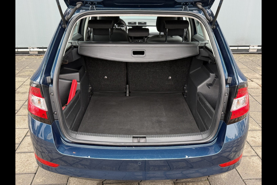 Škoda Fabia Combi BWJ 2021 | 1.0 TSI 96PK Active | AIRCO | CAMERA A | CARPLAY | CRUISE | PDC | LMV | MULTI FUNC STUUR | MISTLAMPEN