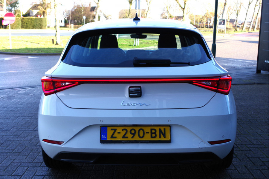 Seat Leon 1.0 TSI 110 PK Style, Camera, LED, Climate Control, Carplay