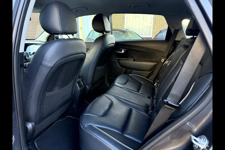 Kia e-Niro ExecutiveLine 64 kWh 3-Fase, Leer, Camera, Stoel/Stuur Verwarming