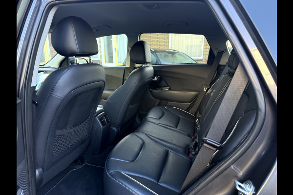 Kia e-Niro ExecutiveLine 64 kWh 3-Fase, Leer, Camera, Stoel/Stuur Verwarming