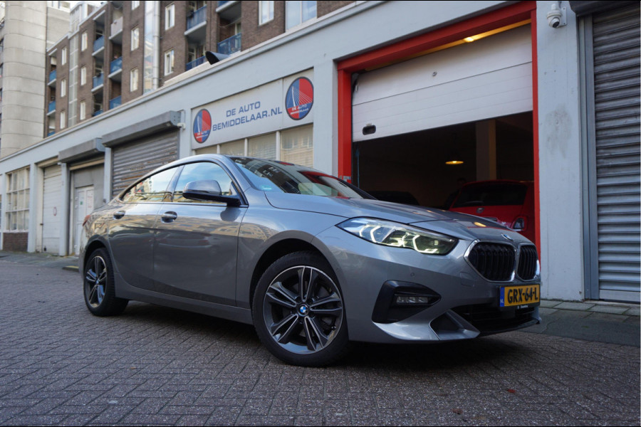 BMW 2 Serie Gran Coupé 218i | Panoramadak | Leer | Sportstoelen | M-Sport accenten | Verwarmd Sportstuur | Stoelverwarming | BMW onderhouden | 2/2026 beurt gehad |