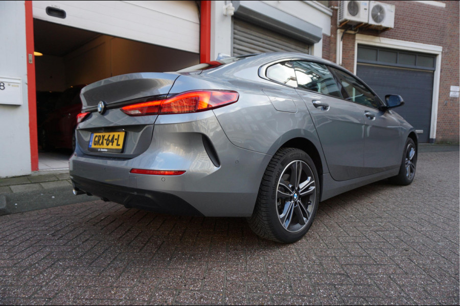 BMW 2 Serie Gran Coupé 218i | Panoramadak | Leer | Sportstoelen | M-Sport accenten | Verwarmd Sportstuur | Stoelverwarming | BMW onderhouden | 2/2026 beurt gehad |