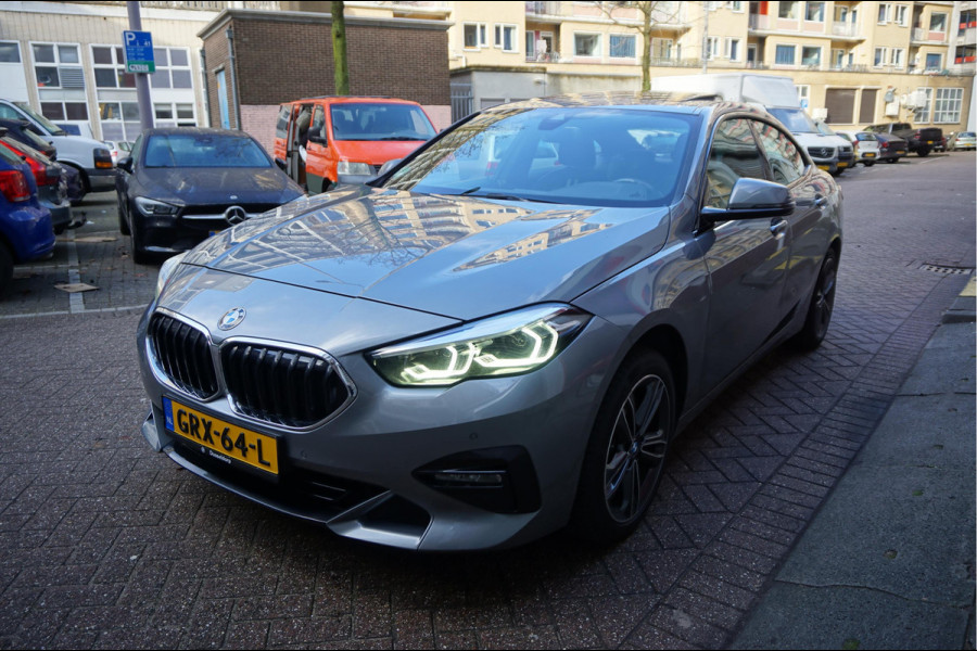 BMW 2 Serie Gran Coupé 218i | Panoramadak | Leer | Sportstoelen | M-Sport accenten | Verwarmd Sportstuur | Stoelverwarming | BMW onderhouden | 2/2026 beurt gehad |