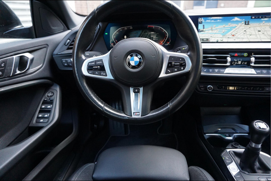 BMW 2 Serie Gran Coupé 218i | Panoramadak | Leer | Sportstoelen | M-Sport accenten | Verwarmd Sportstuur | Stoelverwarming | BMW onderhouden | 2/2026 beurt gehad |